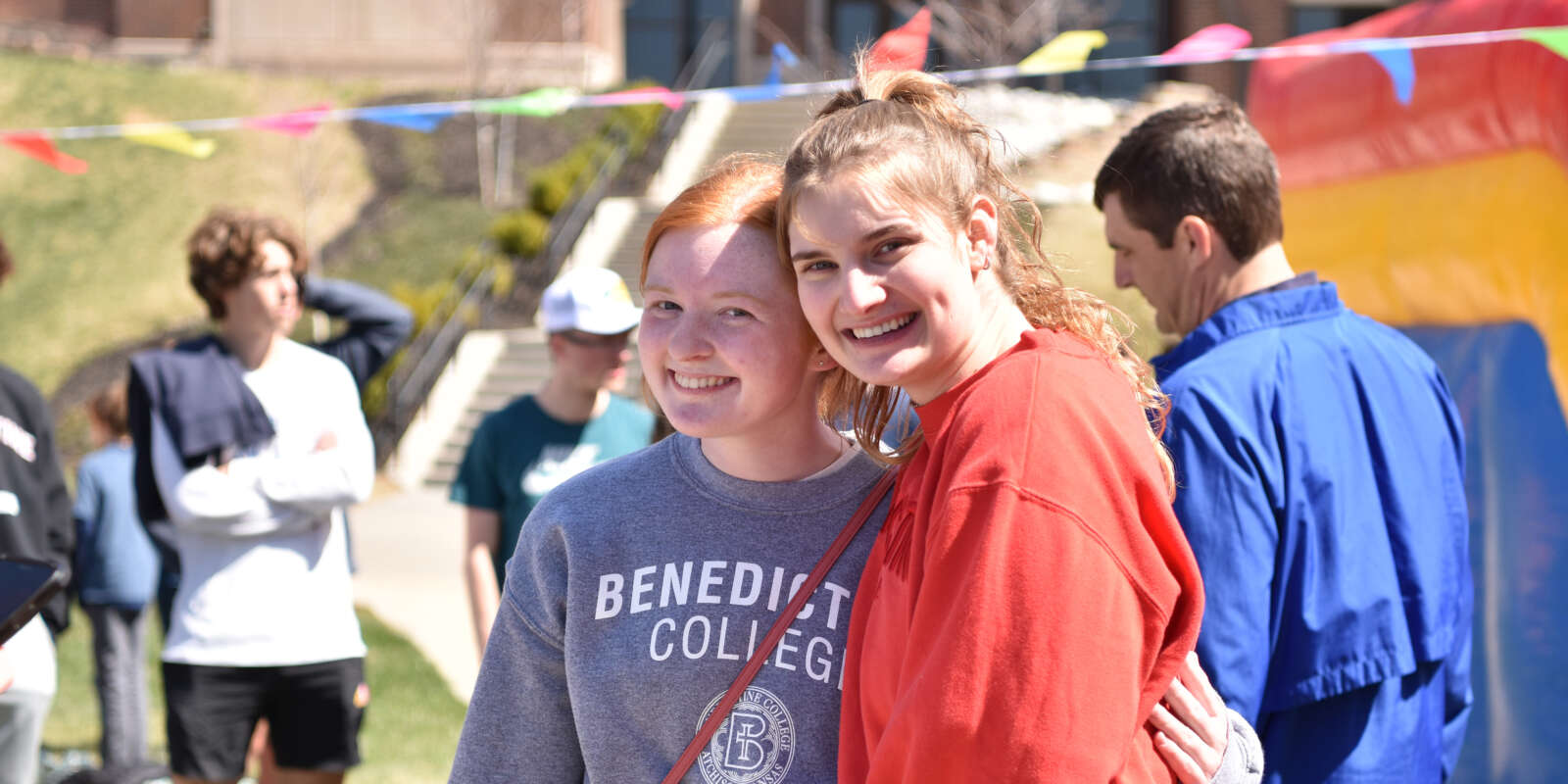 A student poses with her sister during Lil' Sibs Weekend