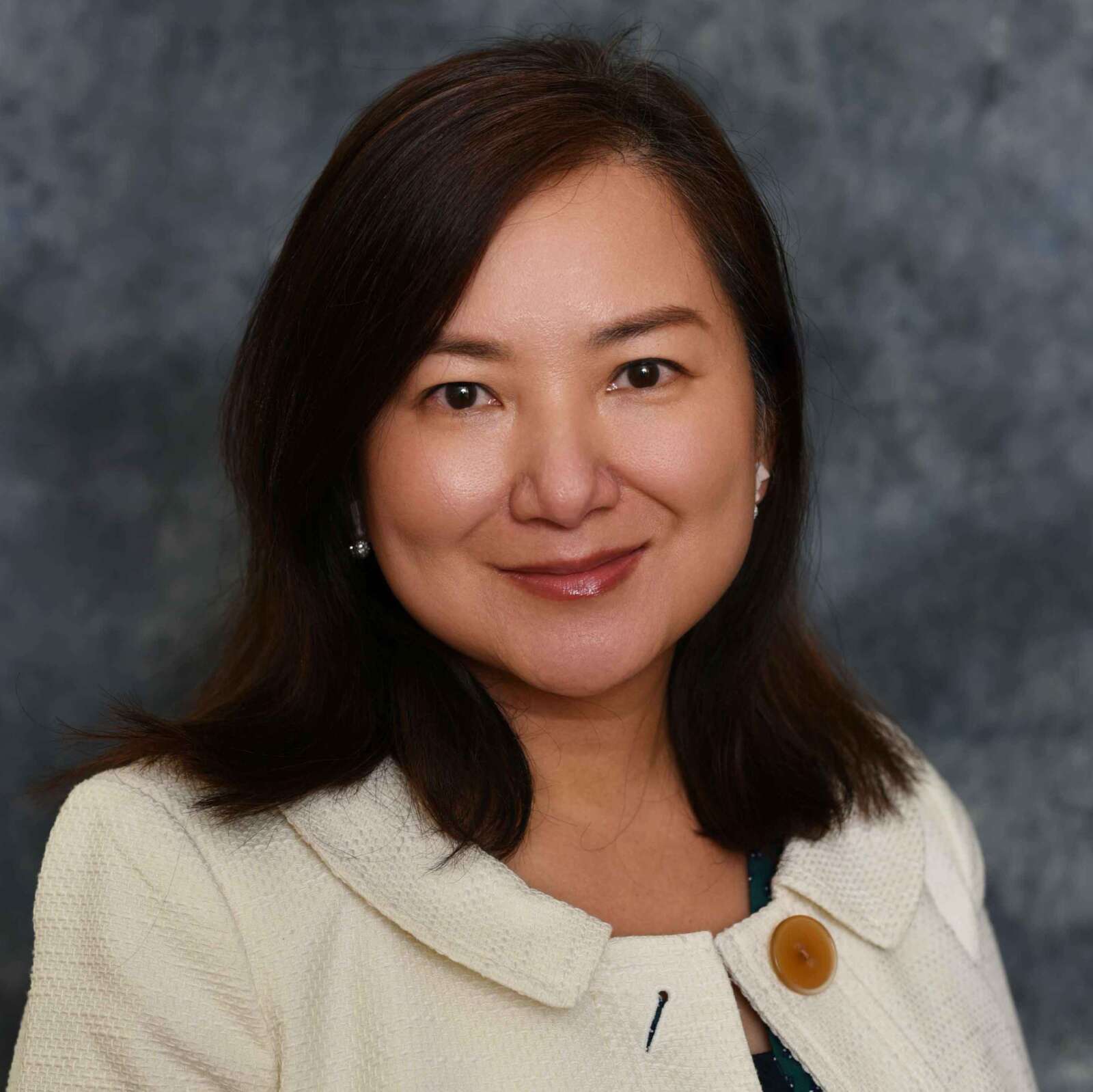 Eva Chen