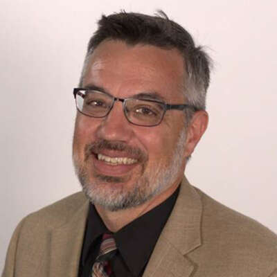 Tom Hoopes