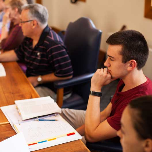 Honors student in seminar class