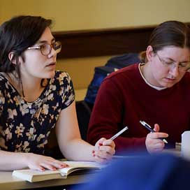 Students in a seminar class dicussion